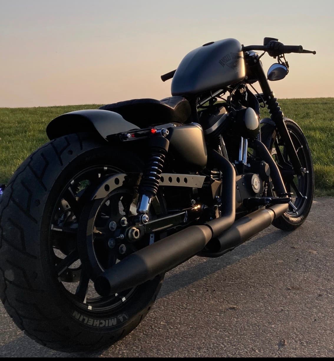 Harley-Davidson XL 883 Iron (09.2015) – Foto 1