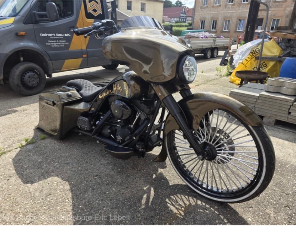 Harley-Davidson Electra Glide FLHTC Bagger Custom-Bike Unikat (02.2002) – Foto 2