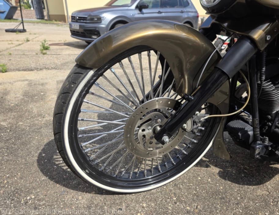 Harley-Davidson Electra Glide FLHTC Bagger Custom-Bike Unikat (02.2002) – Foto 4