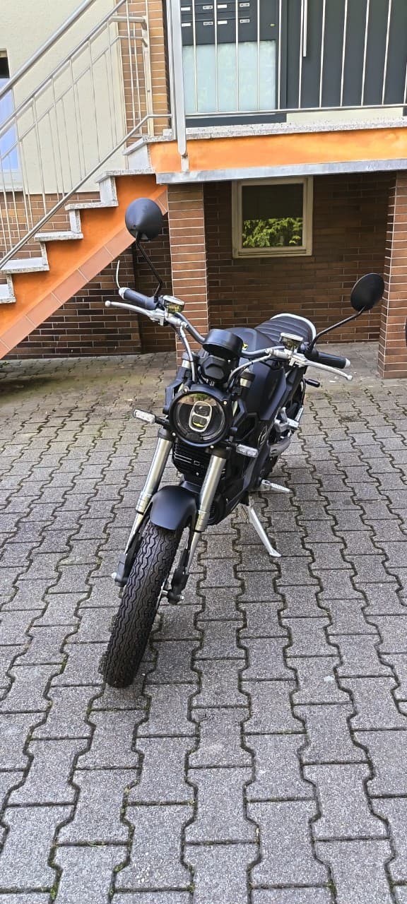 Super Soco TC Max (07.2023) – Foto 5