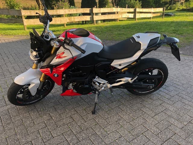 BMW F 900 R Sport (1)