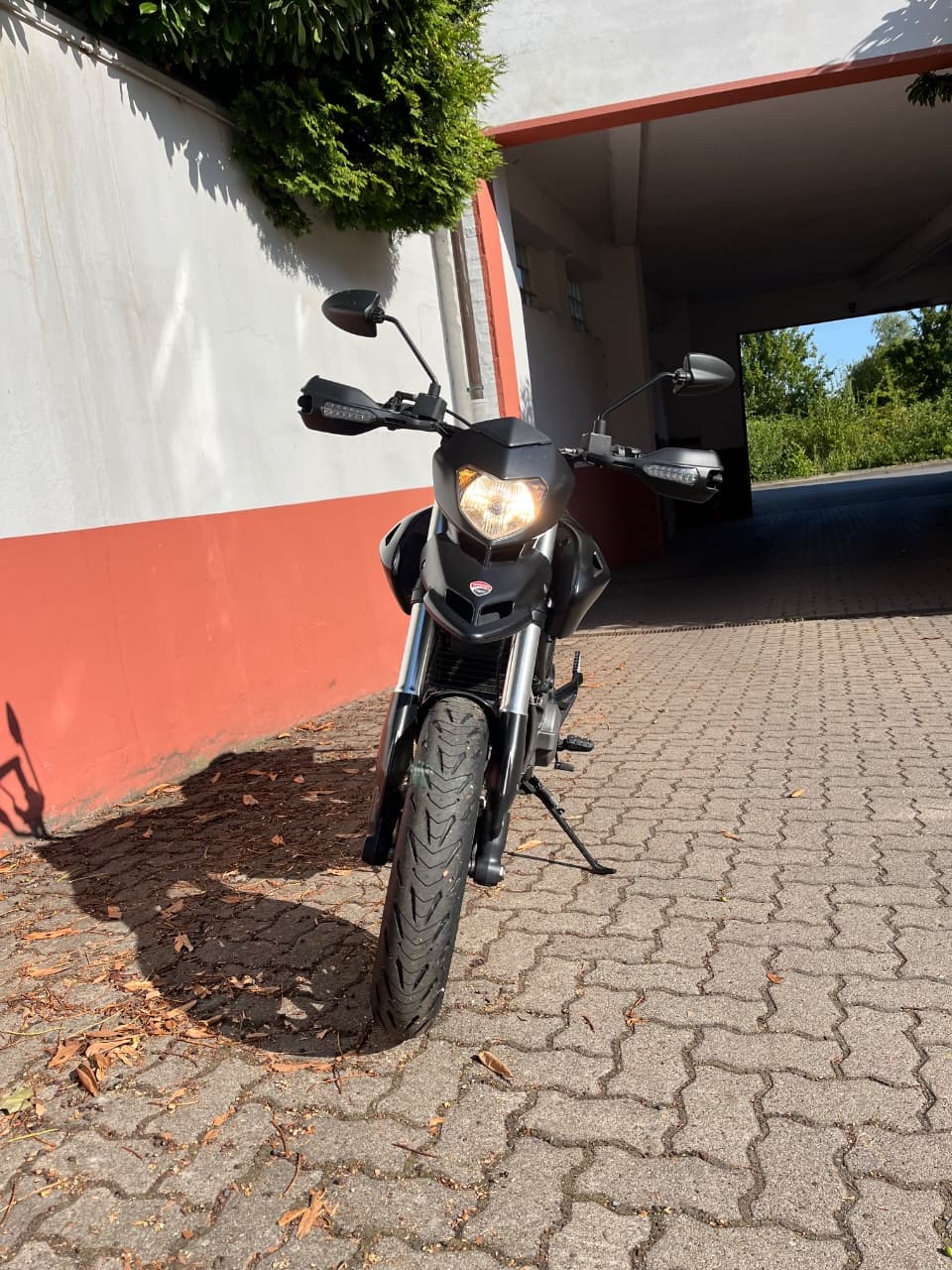 Ducati Hypermotard 796 (07.2012) – Foto 2