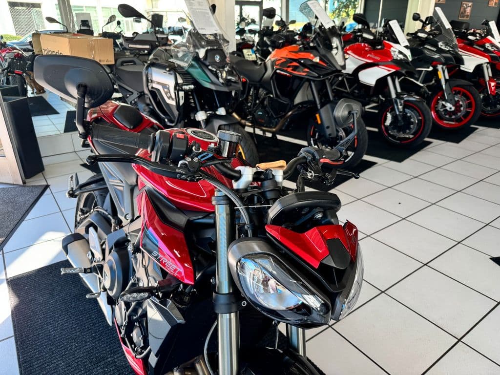Triumph Street Triple 765 RS *1.Hand* (01.10.2024) – Foto 12