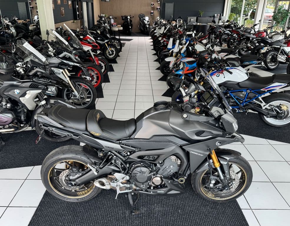 Yamaha MT-09 Tracer (1)