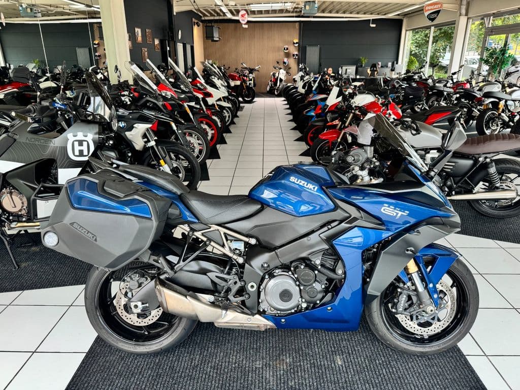 Suzuki GSX-S 1000 GT *1.Hand*Travel*Koffer* (01.06.2022) – Foto 2