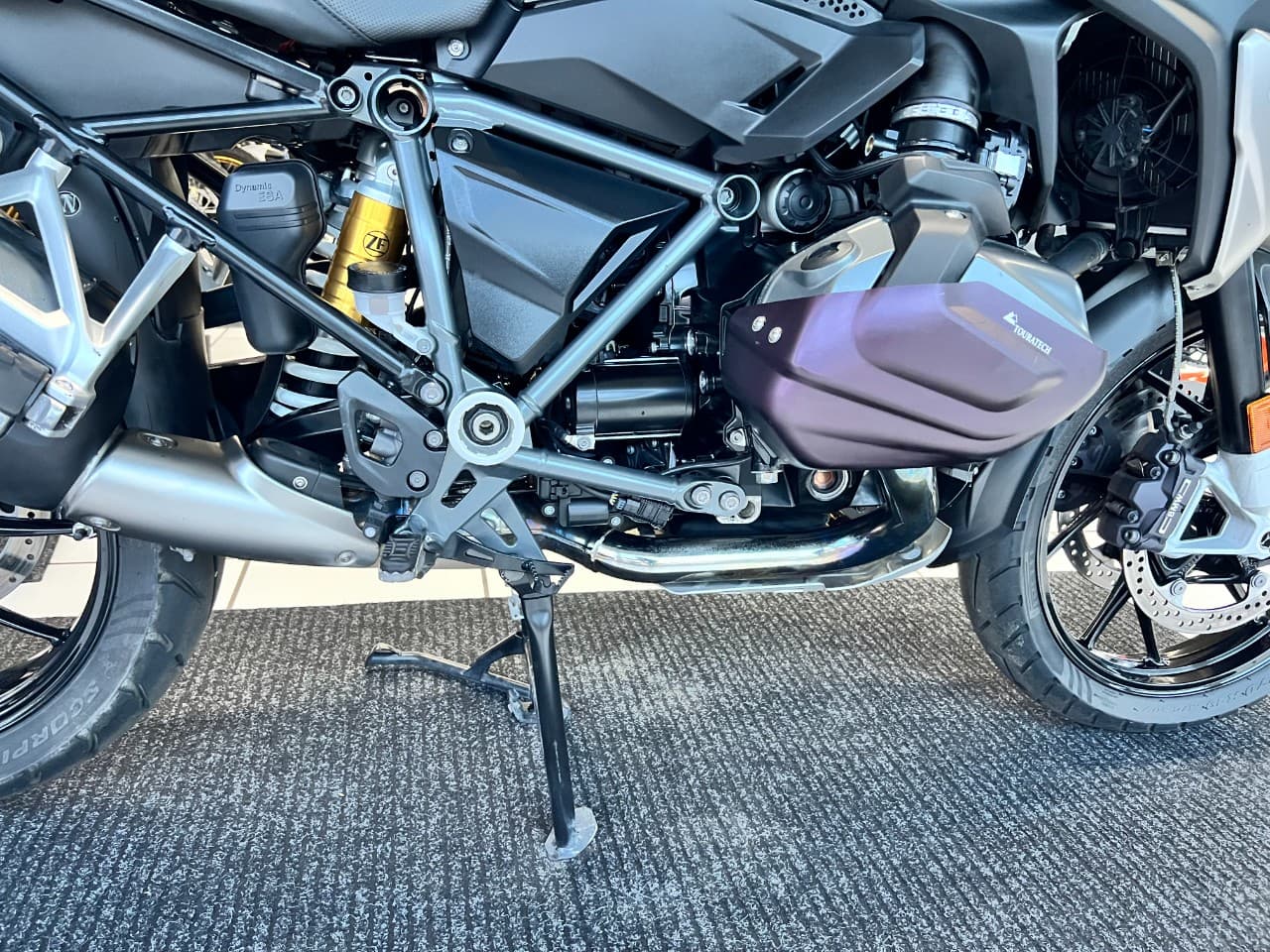 BMW R 1250 GS Triple Black *4 Pakete*SHZ*1.Hand* (01.09.2021) – Foto 5
