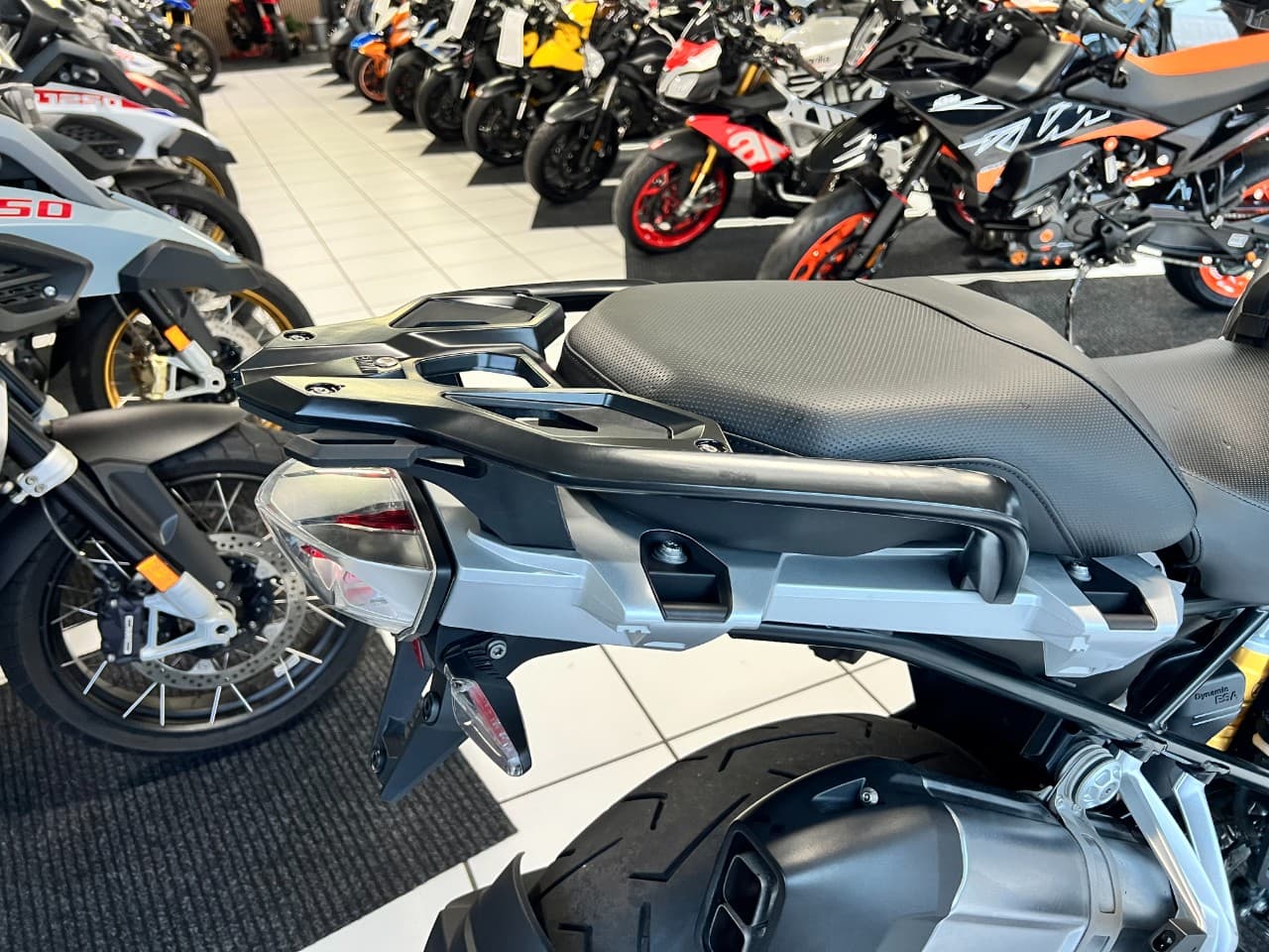 BMW R 1250 GS Triple Black *4 Pakete*SHZ*1.Hand* (01.09.2021) – Foto 7