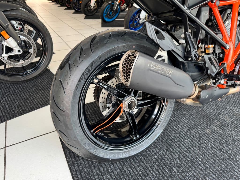 KTM 1290 Super Duke GT *Tech Pack*PowerParts*Zubehör (01.03.2023) – Foto 6