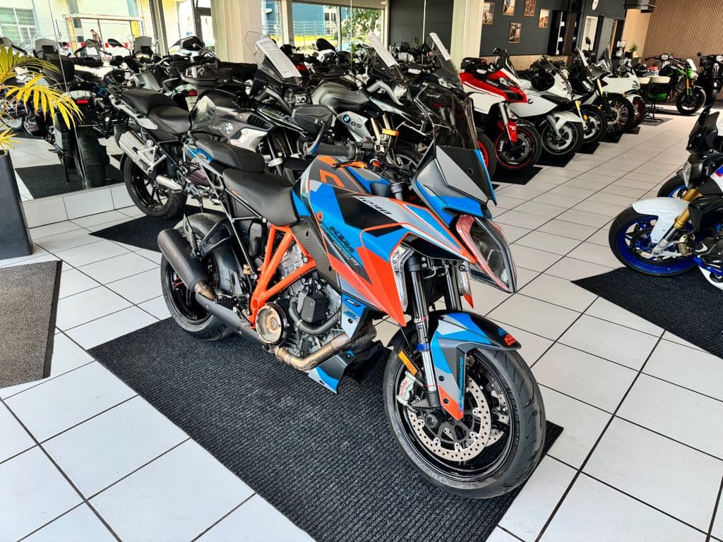 KTM 1290 Super Duke GT *Tech Pack*PowerParts*Zubehör (01.03.2023) – Foto 3