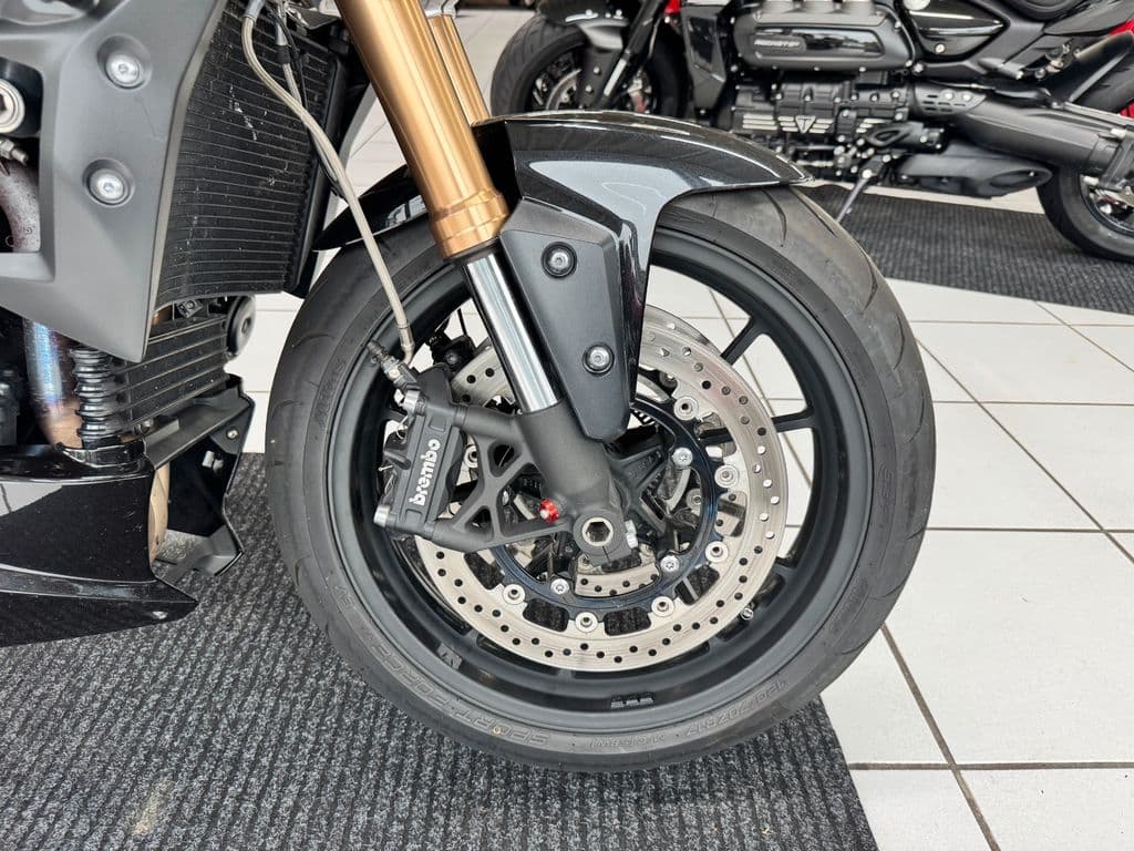 Triumph Speed Triple 1050 *SC Project* (06.2013) – Foto 4