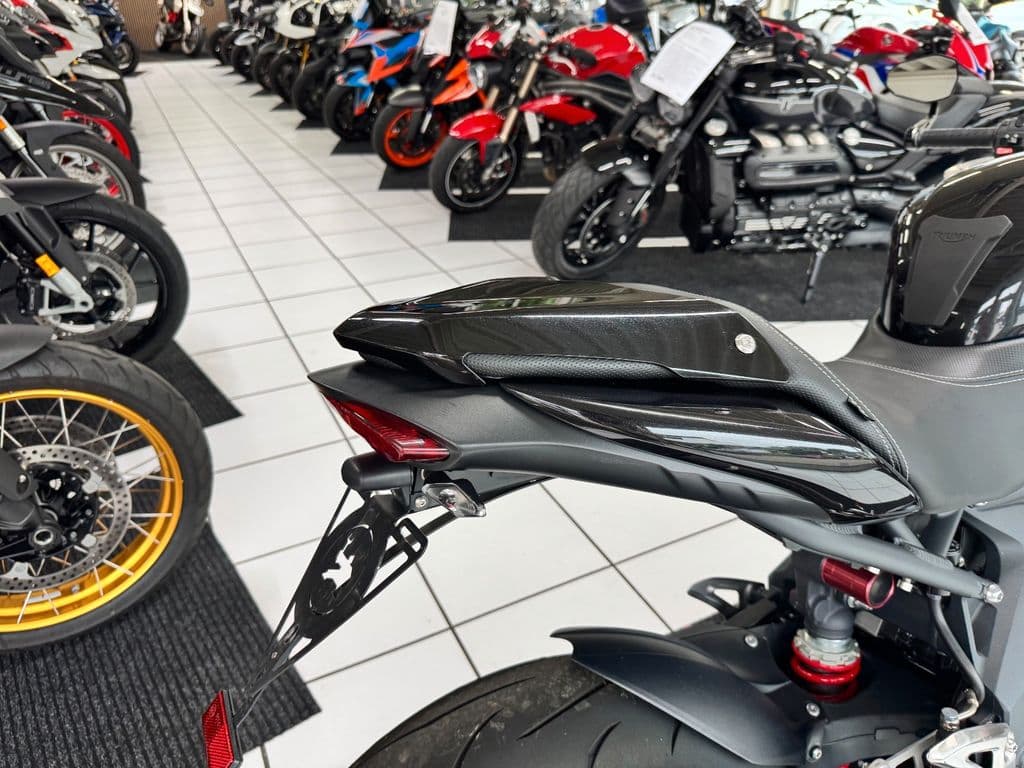 Triumph Speed Triple 1050 *SC Project* (06.2013) – Foto 7