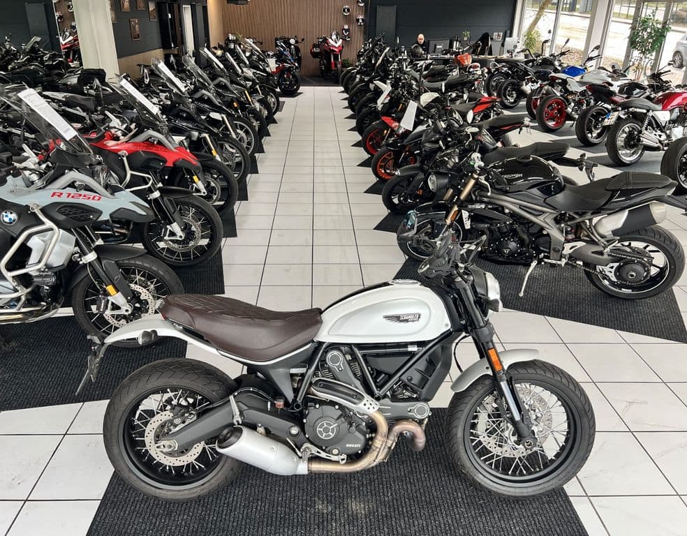 Ducati Scrambler 800 Classic (1)