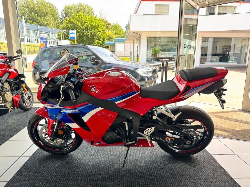Honda CBR 600 RR *1.Hand* (06.2024) – Foto 11