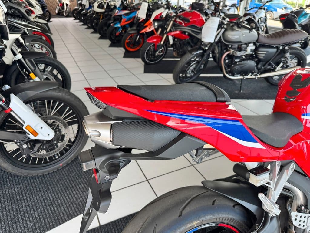 Honda CBR 600 RR *1.Hand* (06.2024) – Foto 7