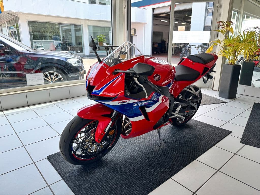 Honda CBR 600 RR *1.Hand* (06.2024) – Foto 12