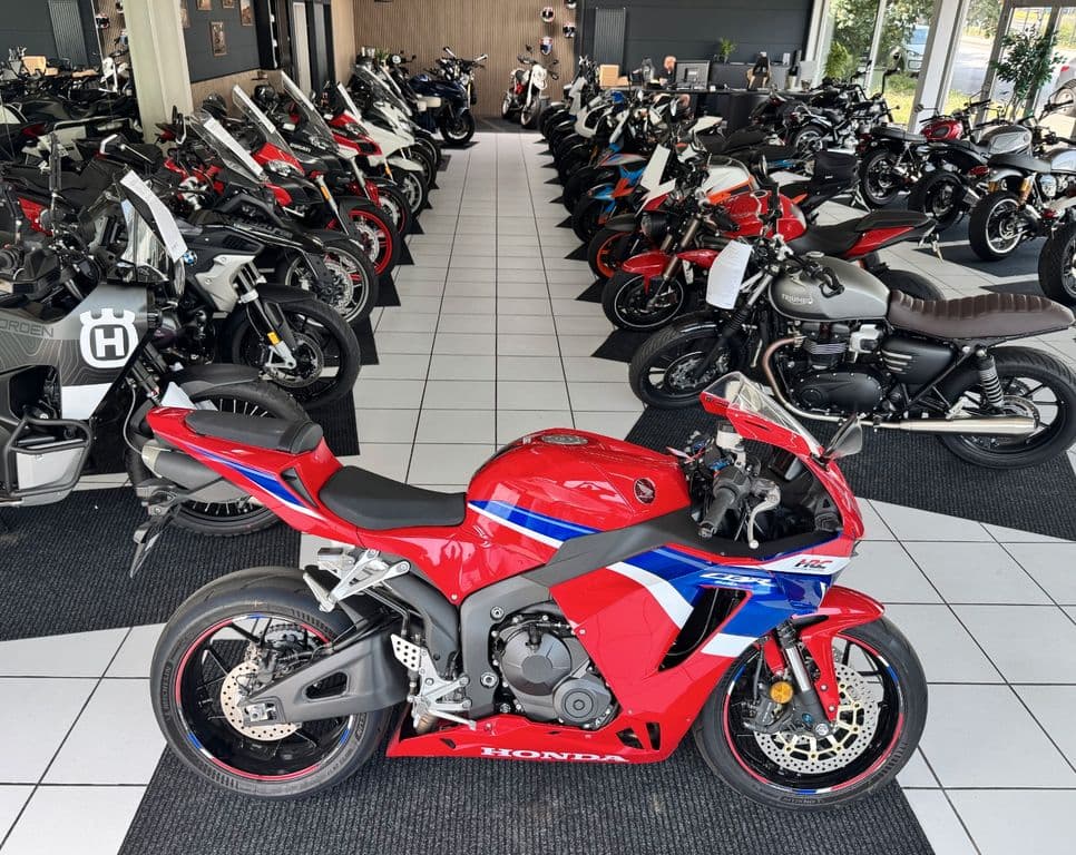 Honda CBR 600 RR *1.Hand* (06.2024) – Foto 1