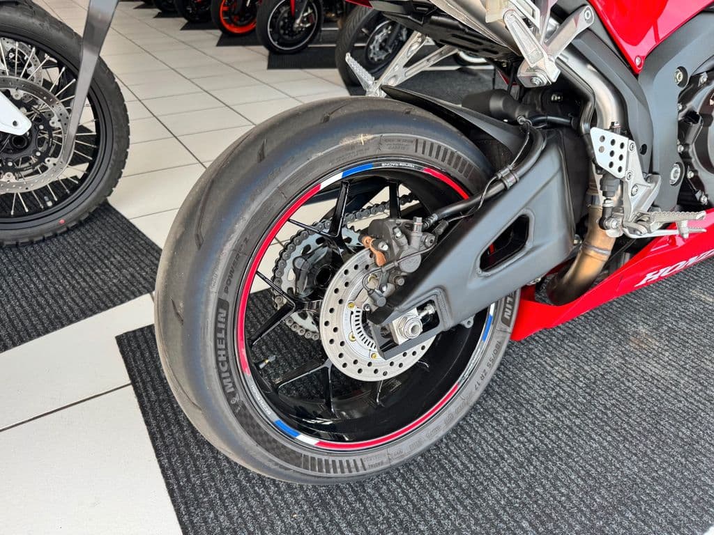 Honda CBR 600 RR *1.Hand* (06.2024) – Foto 6