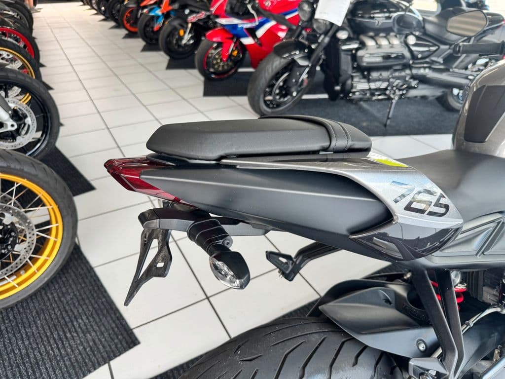 Triumph Street Triple 765 R *1.Hand* (03.2024) – Foto 6