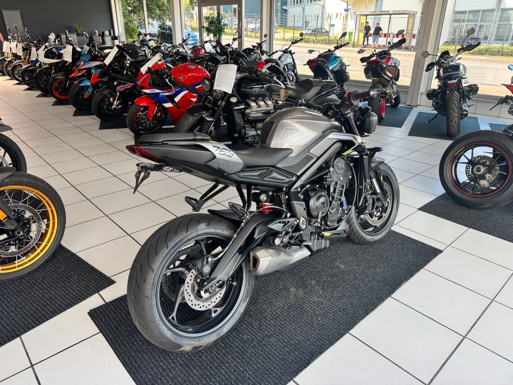 Triumph Street Triple 765 R *1.Hand* (03.2024) – Foto 7