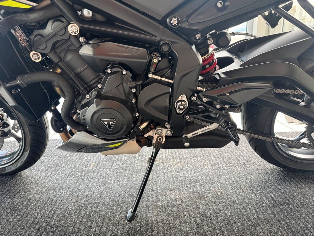 Triumph Street Triple 765 R *1.Hand* (03.2024) – Foto 9