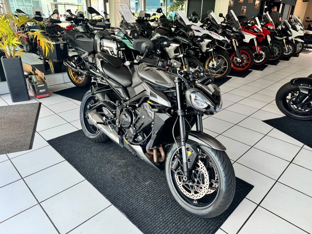 Triumph Street Triple 765 R *1.Hand* (03.2024) – Foto 3