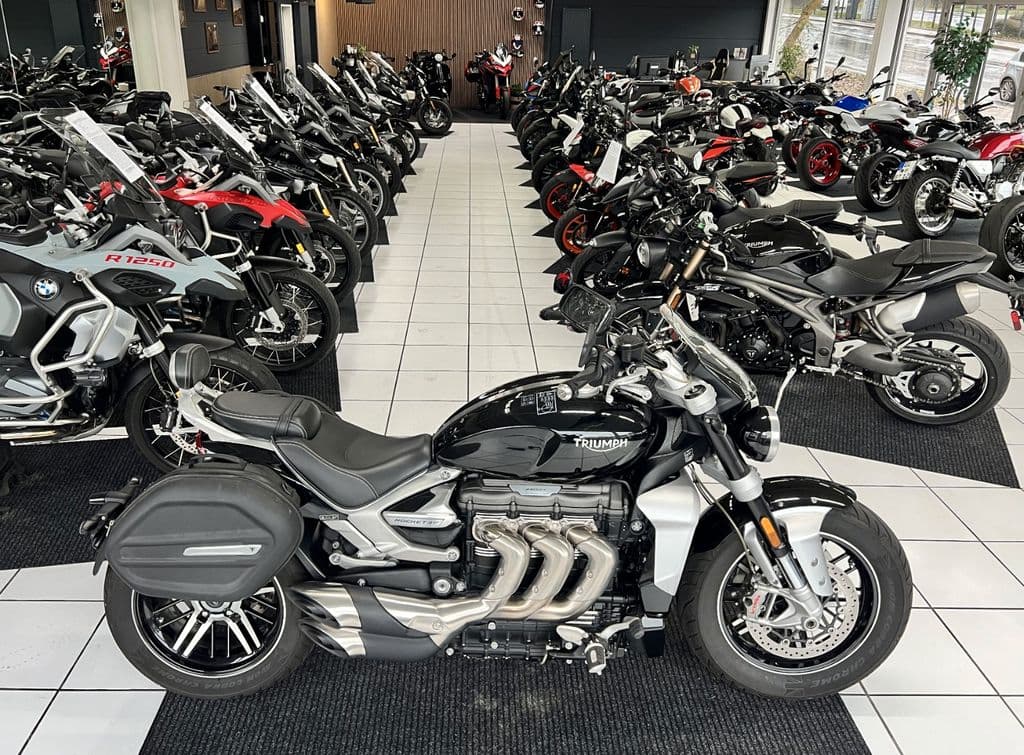 Triumph Rocket 3 GT *1.Hand*Koffer* (1)