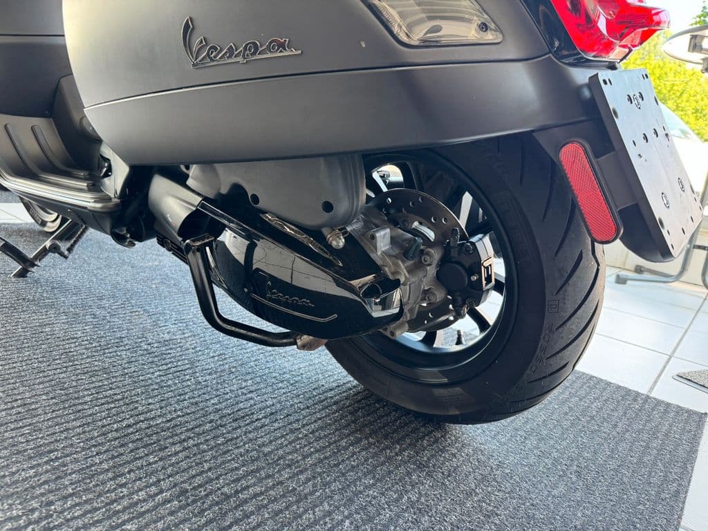 Vespa GTS 300 Super Tech *Bitubo*13 Zoll*Malossi*Notte (12.2020) – Foto 8