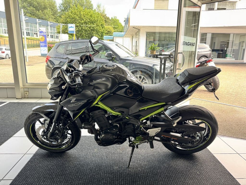 Kawasaki Z 900 *1.Hand*Bodis*Zubehör* (01.04.2022) – Foto 11