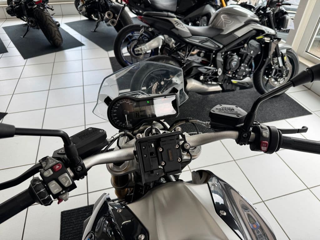 BMW R 1200 R *1.Hand*3 Pakete* (10.2016) – Foto 15