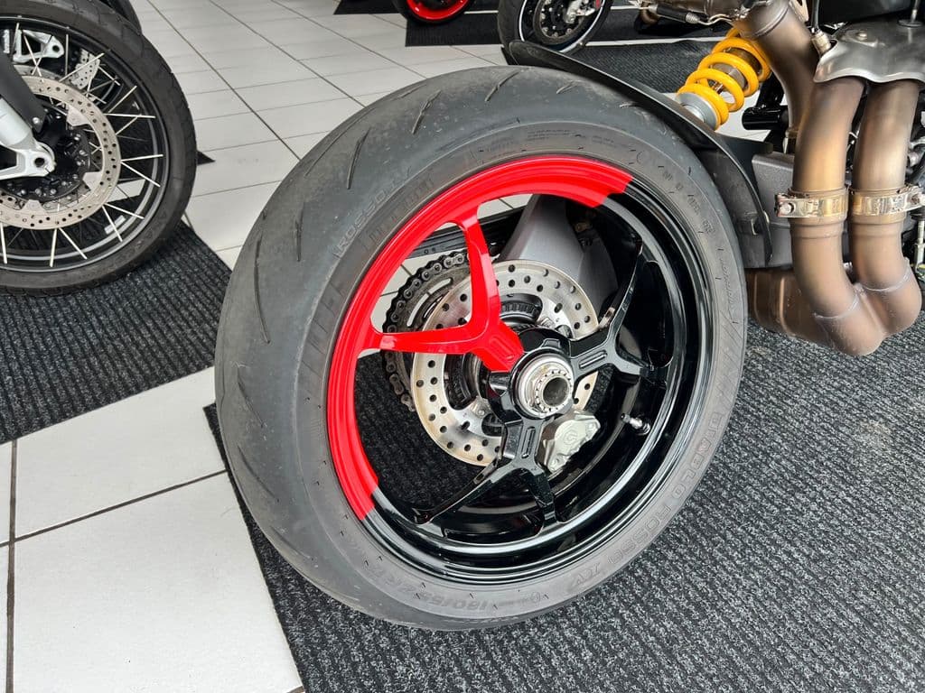 Ducati Hypermotard 950 RVE (01.06.2024) – Foto 6