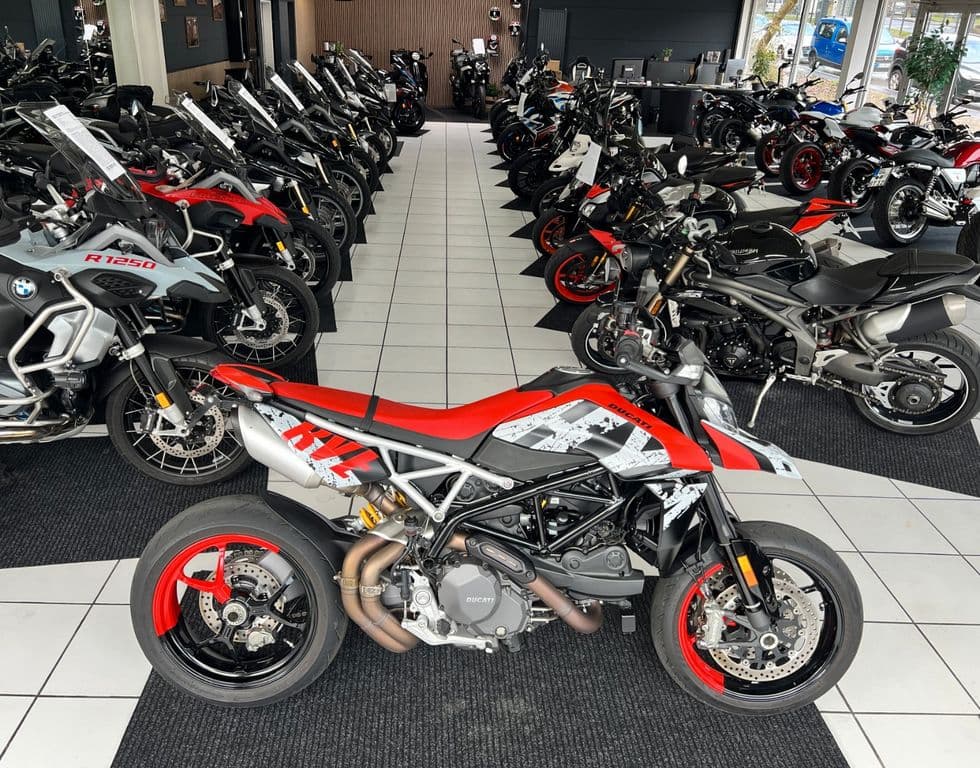 Ducati Hypermotard 950 RVE (1)