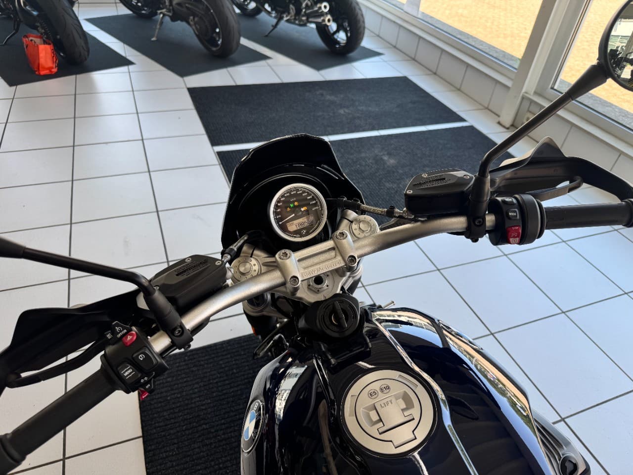 BMW R nineT Urban G/S *R nine T Urban GS*Komfort* (01.08.2022) – Foto 15