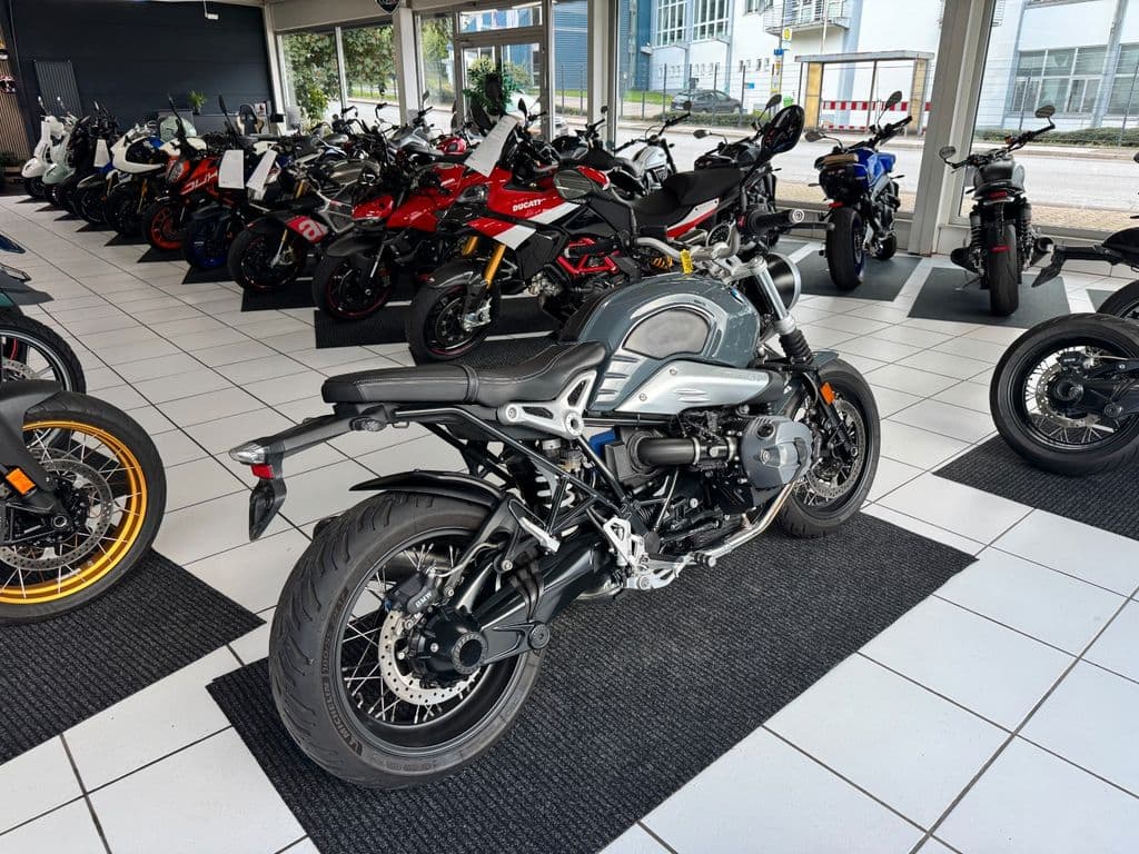 BMW R nineT Pure *Speichenräder* (01.10.2020) – Foto 8