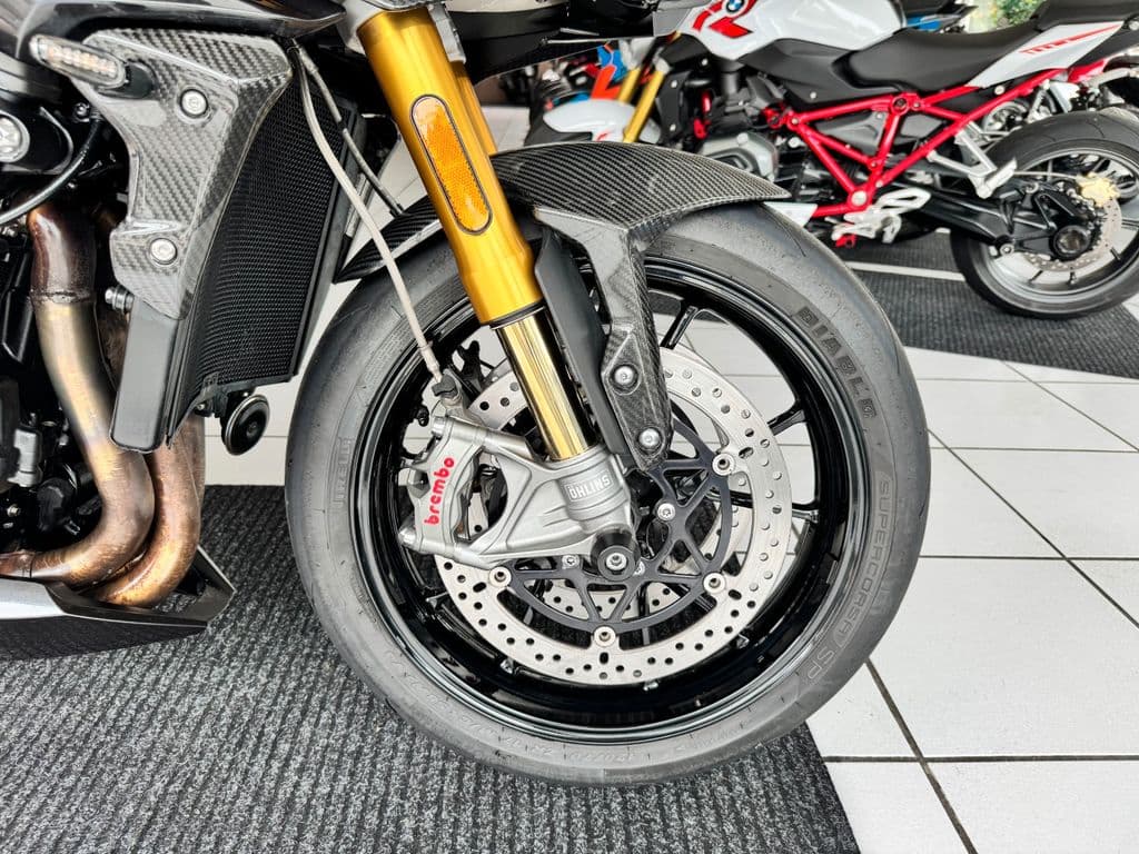 Triumph Speed Triple 1200 RR *1.Hand* (01.02.2022) – Foto 4