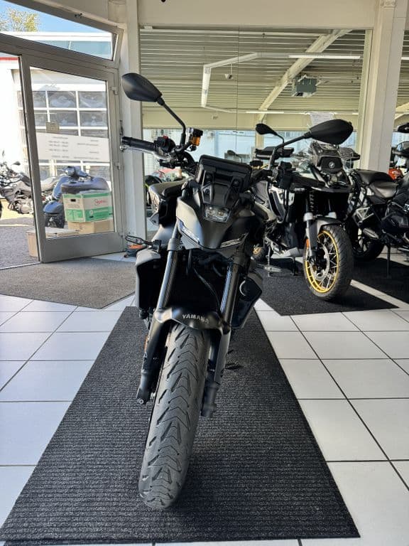 Yamaha MT-09 Y-AMT *1.Hand* (08.2025) – Foto 13