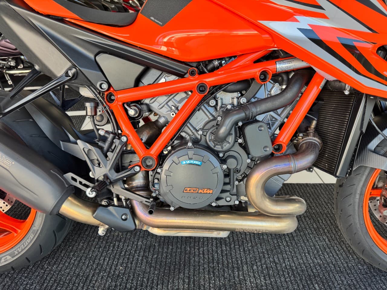 KTM 1290 Super Duke R Evo*Tech Pack*Remus* (01.07.2022) – Foto 5