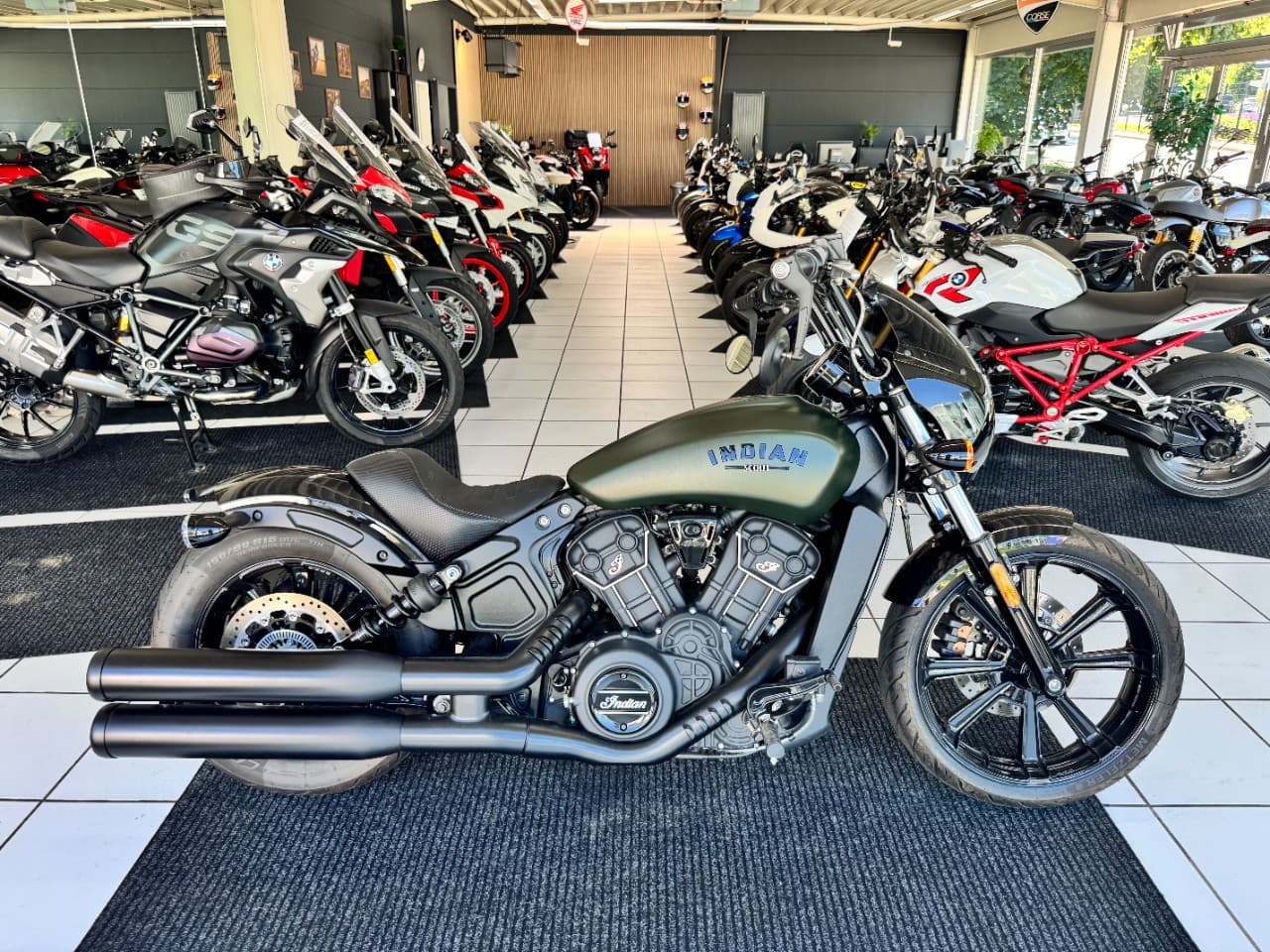 Indian Motorcycle Scout Rogue *1.Hand* (01.07.2023) – Foto 2